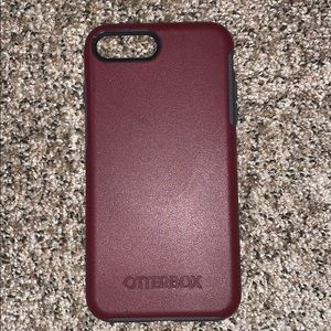 iPhone 8 Plus maroon OtterBox phone case